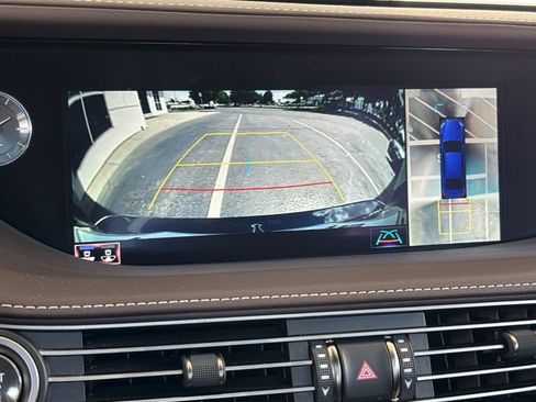 Used 2019 Lexus LS 500 w/ Interior Upgrade Package RWD image 25
