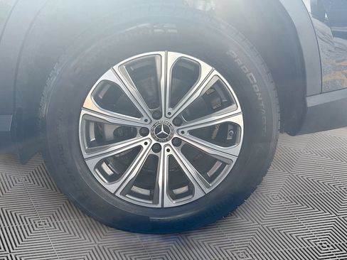 Used 2024 Mercedes-Benz GLC 300 4MATIC image 33