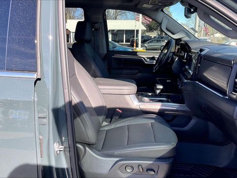 Used 2025 Chevrolet Silverado 1500 LTZ w/ LTZ Premium Package image 7