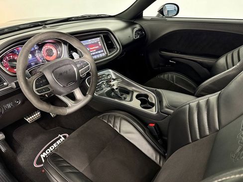 Used 2021 Dodge Challenger SRT Hellcat w/ Plus Package image 23