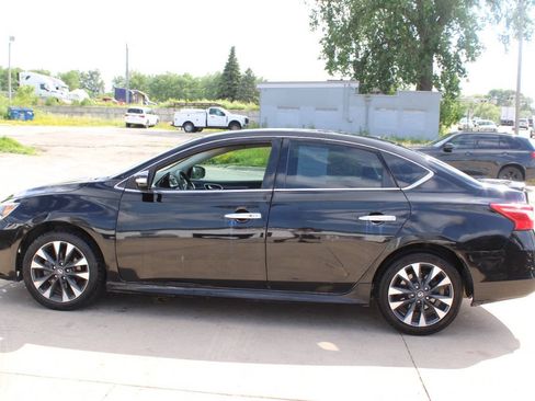 Used 2018 Nissan Sentra SR FWD image 5