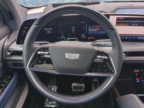 Certified 2026 Cadillac Vistiq Premium Luxury AWD/4WD image 20