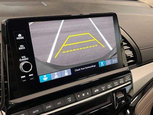 New 2026 Honda Odyssey Touring image 21
