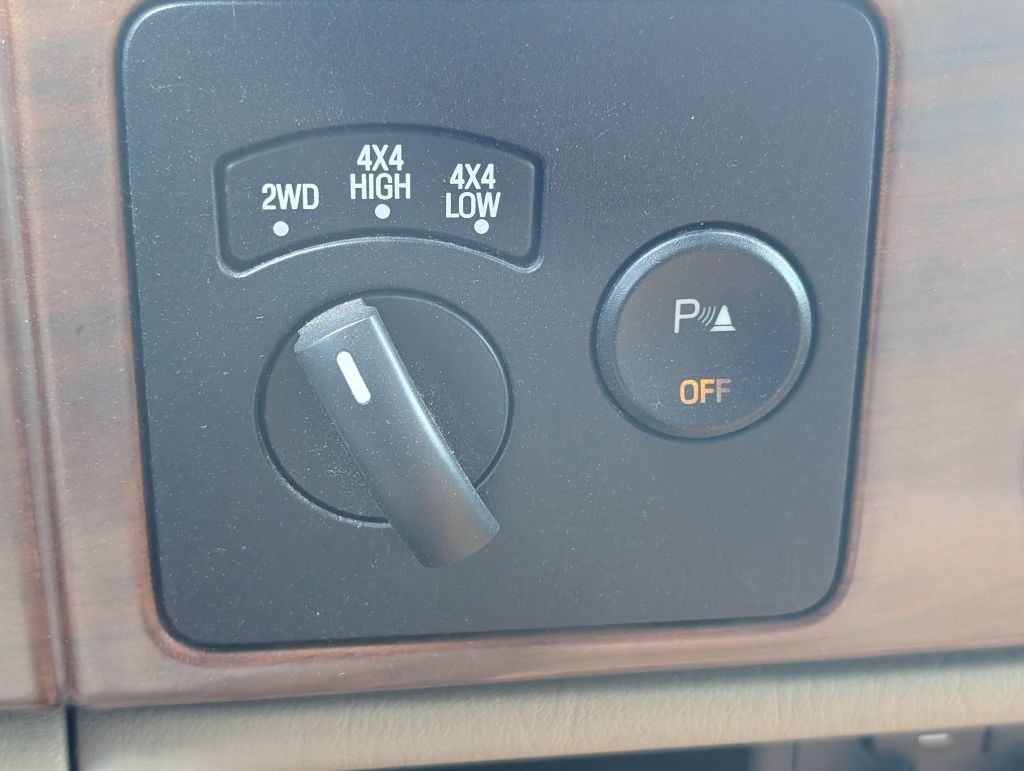 Used 2006 Ford F350 Lariat AWD/4WD image 17