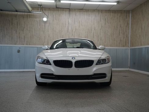 Used 2012 BMW Z4 sDrive28i RWD image 2