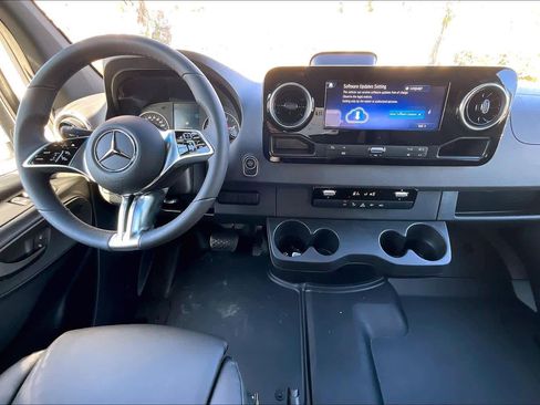 New 2025 Mercedes-Benz Sprinter 2500 image 5