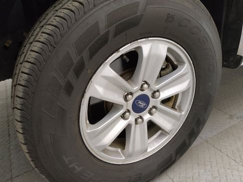 Used 2018 Ford F150 XLT w/ Equipment Group 301A Mid AWD/4WD image 31
