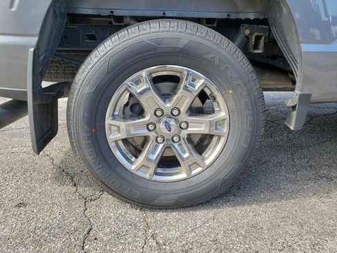 Used 2022 Ford F150 XLT w/ Equipment Group 302A High AWD/4WD image 9