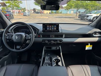 Certified 2025 Honda Pilot Black Edition