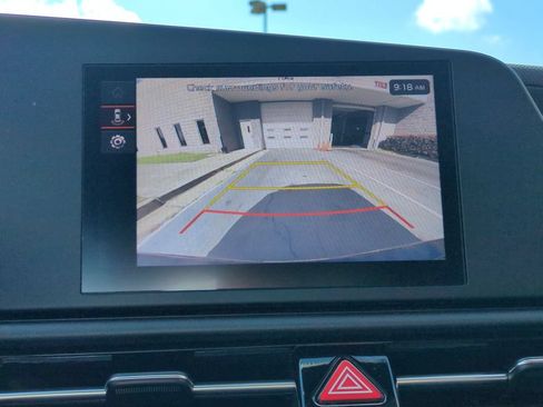 Used 2025 Kia Niro LX FWD image 17