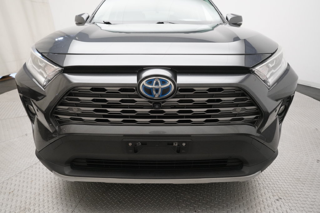 Used 2019 Toyota RAV4 Limited AWD/4WD image 22