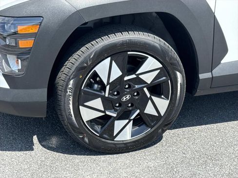 Used 2025 Hyundai Kona SEL AWD/4WD image 7
