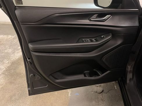 Used 2024 Jeep Grand Cherokee Laredo X w/ Trailer Tow Package image 19