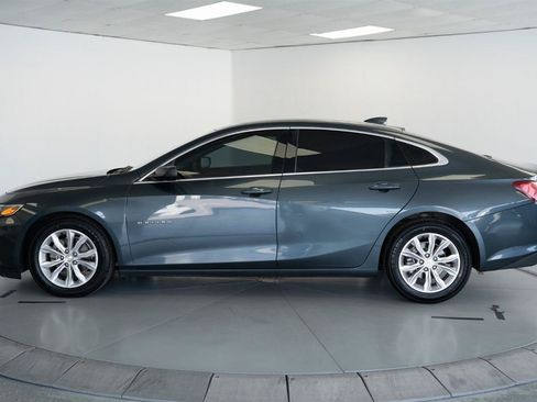 Used 2021 Chevrolet Malibu LT FWD image 4
