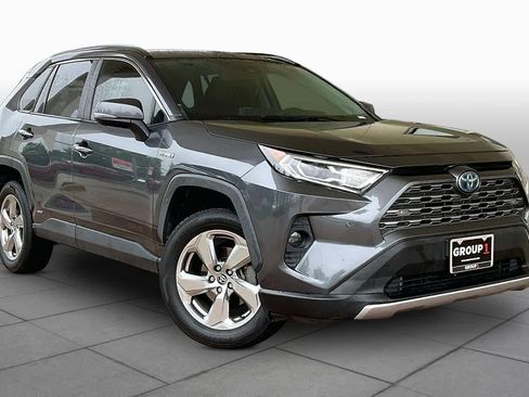 Used 2020 Toyota RAV4 Limited w/ Limited Grade Weather Package AWD/4WD image 3