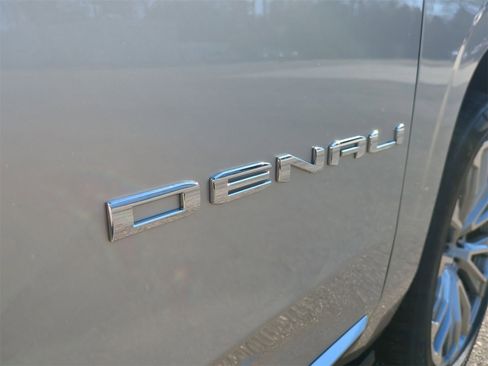 Used 2021 GMC Yukon Denali w/ Denali Ultimate Package image 35