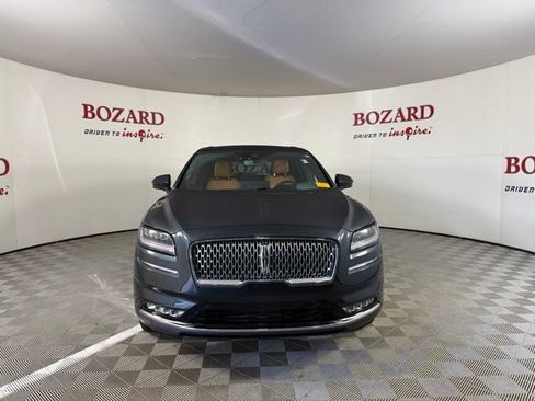 Used 2022 Lincoln Nautilus Black Label w/ Class II Trailer Tow Package AWD/4WD image 2