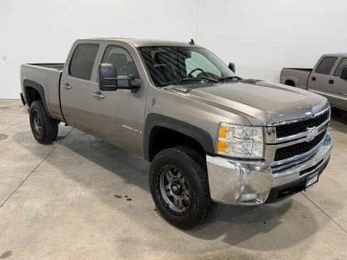 Used 2007 Chevrolet Silverado 2500 LTZ w/ Safety Package image 6