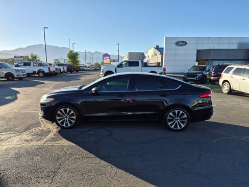 Used 2020 Ford Fusion SE AWD/4WD image 9
