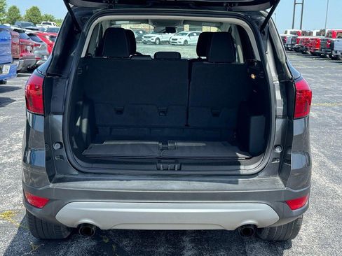 Used 2019 Ford Escape SE FWD image 5