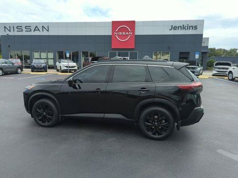 Certified 2023 Nissan Rogue SV w/ SV Premium B Package AWD/4WD image 10