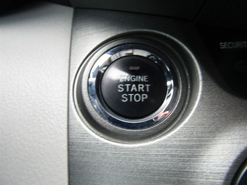 Used 2011 Toyota RAV4 Limited image 29