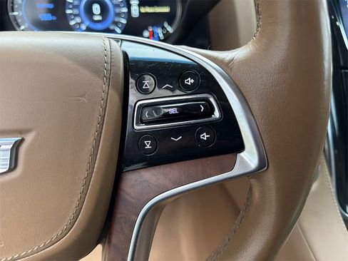 Used 2016 Cadillac Escalade Platinum image 27