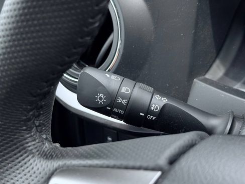 Used 2023 Toyota Tacoma TRD Sport AWD/4WD image 25