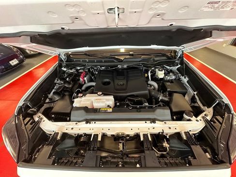 Certified 2025 Toyota Tundra SR5 w/ SR5 Convenience Package AWD/4WD image 25