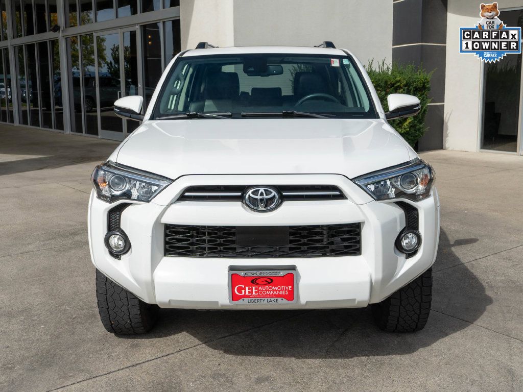 Used 2020 Toyota 4Runner SR5 Premium w/ Moonroof Package AWD/4WD image 2