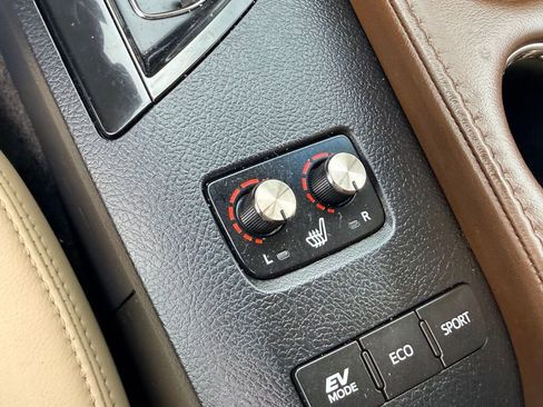 Used 2014 Toyota Avalon Limited image 7