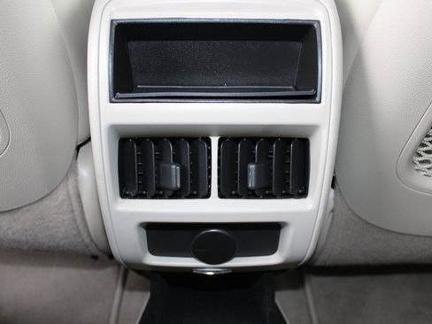 Used 2015 Cadillac SRX Luxury w/ Driver Awareness Package image 32