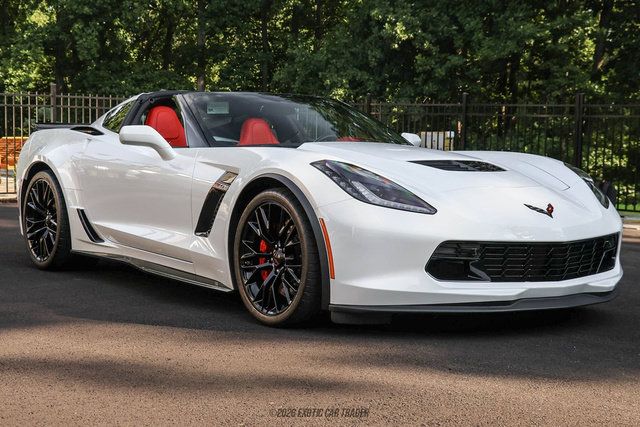 Used 2016 Chevrolet Corvette Z06 w/ 2LZ Preferred Equipment Group RWD image 12