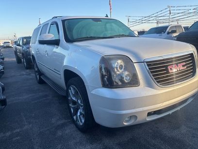 Used 2011 GMC Yukon XL SLT w/ SLT-2 Equipment Package