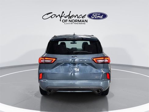 Used 2023 Ford Escape ST-Line image 7