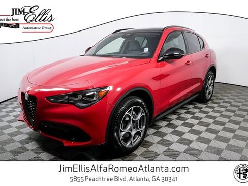 New 2025 Alfa Romeo Stelvio Sprint image 1