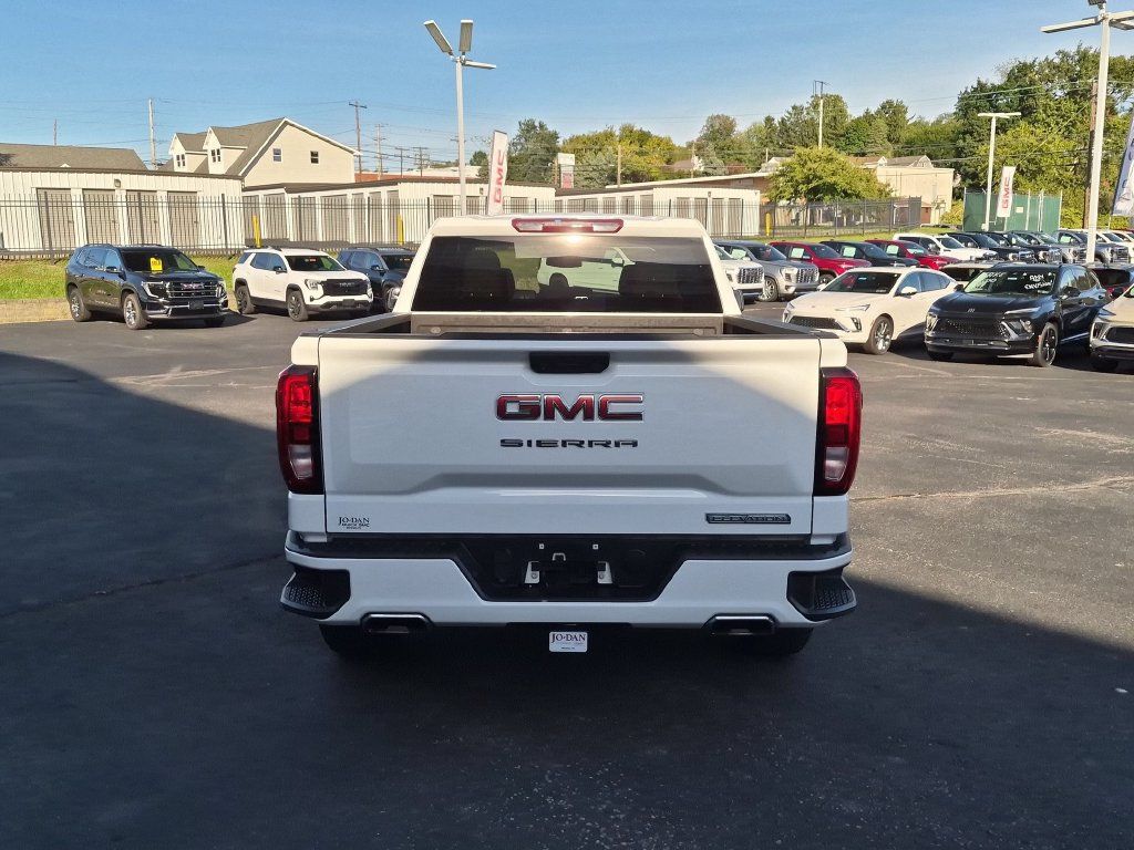 Used 2023 GMC Sierra 1500 Elevation AWD/4WD image 8