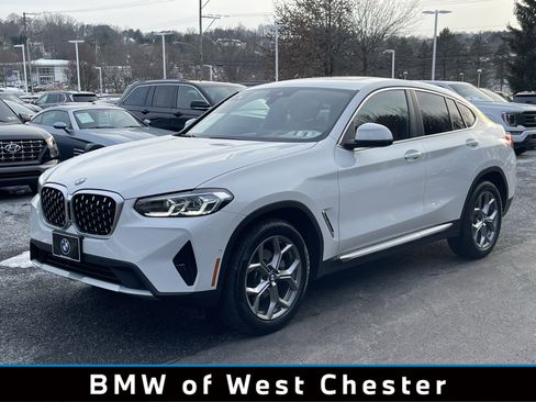 Certified 2025 BMW X4 xDrive30i w/ Premium Package image 1