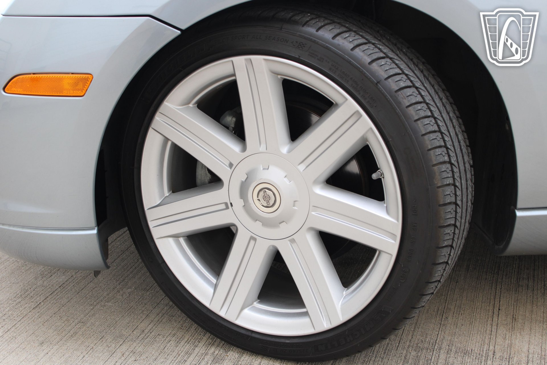Used 2005 Chrysler Crossfire Limited RWD image 36