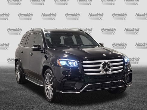 New 2026 Mercedes-Benz GLS 580 4MATIC image 2