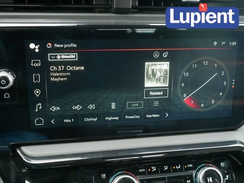 Used 2024 GMC Sierra 1500 AT4 image 21