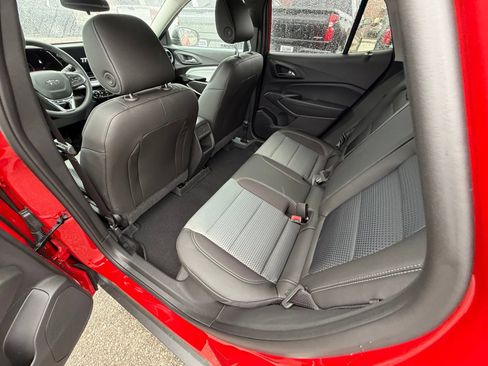 New 2026 Chevrolet Trax LT w/ Midnight Edition FWD image 28