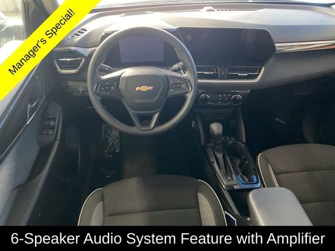 Used 2025 Chevrolet TrailBlazer LT image 5