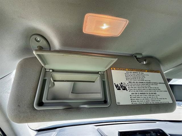 Used 2021 Toyota Highlander XLE FWD image 20