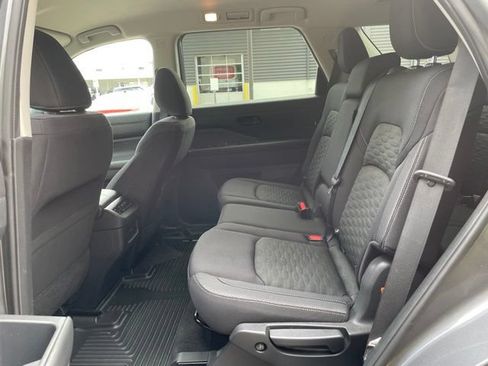 Used 2023 Nissan Pathfinder SV AWD/4WD image 20