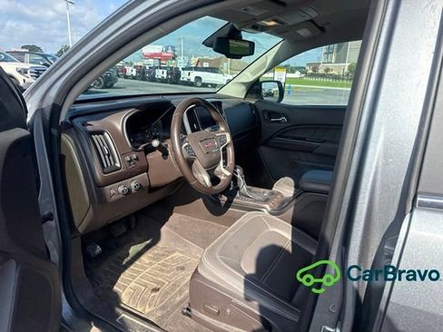 Used 2022 GMC Canyon Denali AWD/4WD image 10