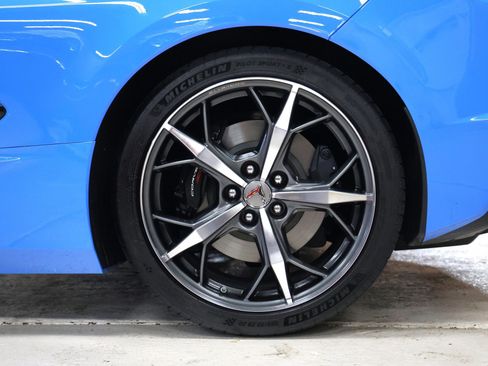 Used 2021 Chevrolet Corvette 2dr Stingray Conv w/ Z51 Performance Package image 11