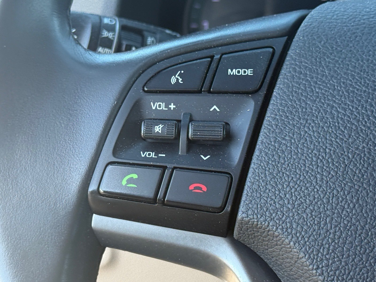 Used 2016 Hyundai Tucson Limited w/ Option Group 03 FWD image 14