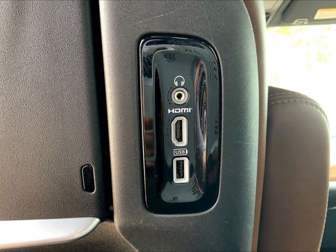 Used 2020 Chrysler Pacifica Limited w/ Advanced Safetytec Group FWD image 29