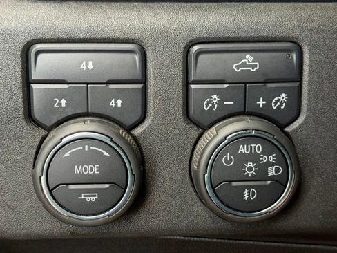 Used 2024 Chevrolet Silverado 3500 LT w/ Convenience Package AWD/4WD image 17